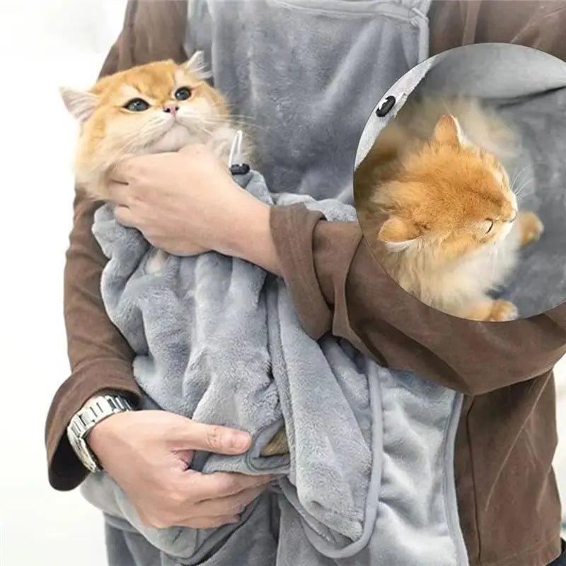 A36T-Cat Carrier Apron With Holes Outdoor Travel Small Cat Dogs Hanging Chest Bag Sleeping Pocket Winter Plush Pets Carrier